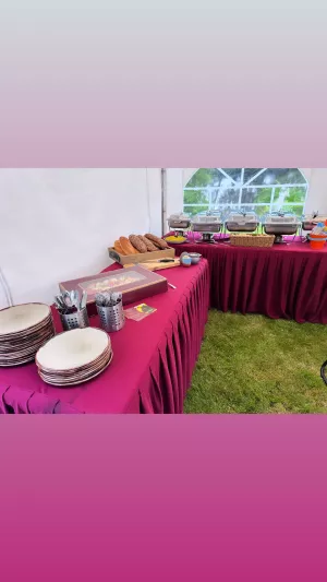 Buffet in de tent